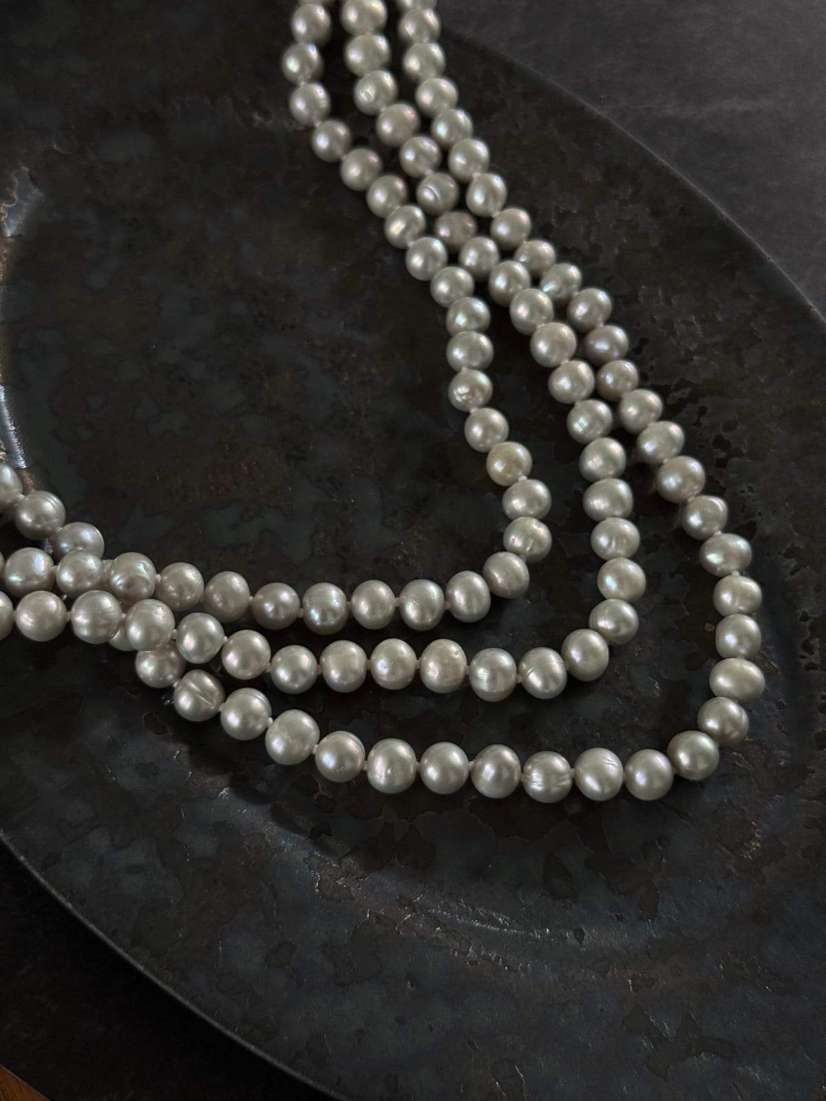 SUPER LONG PEARL NECKLACE