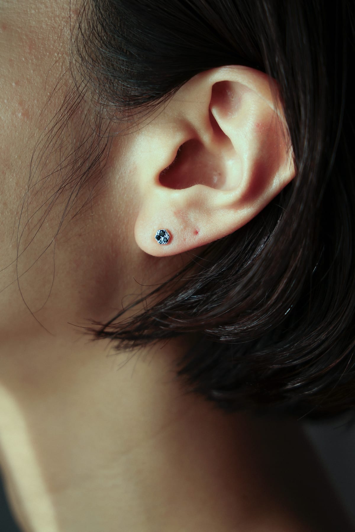 UNICA PIERCE -Black Spinel-(10K)
