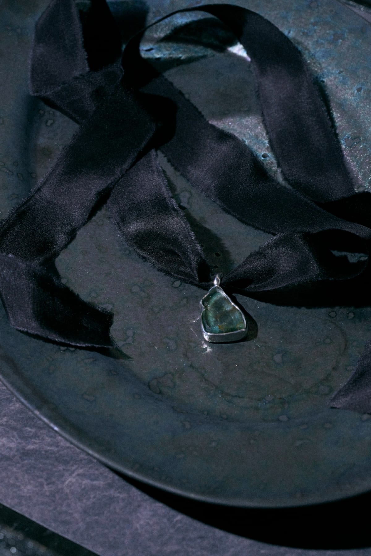 FLUORITE SILK CHOKER