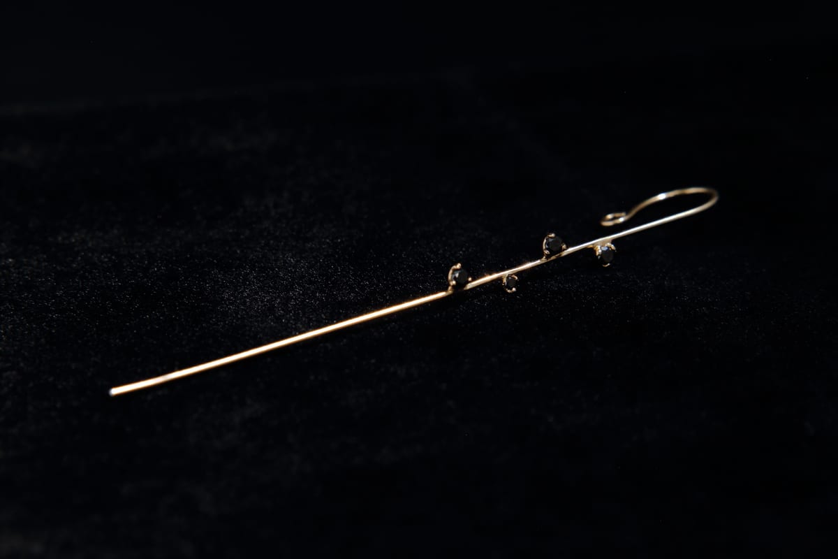 SOURCE GRAIN BLACK DIAMOND HALF PIERCE
